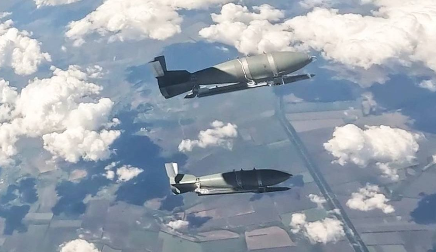 Tin vũ khí 1.12: Ukraine đối phó KAB, Kizilelma bắn BVR