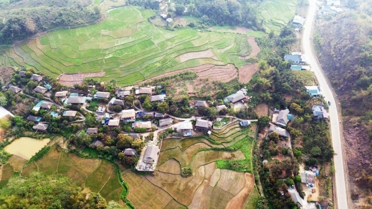Xóm Mỗ, Thung Nai, Phú Thọ: nhà sàn Mường nguyên sơ