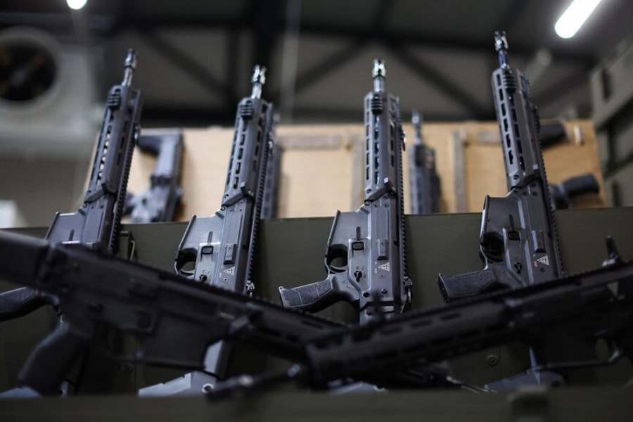 Xung đột Ukraine đẩy doanh thu vũ khí toàn cầu lên mức kỷ lục