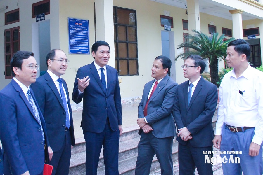 Xây dựng niềm tin, tăng đồng thuận, đưa nghị quyết vào cuộc sống