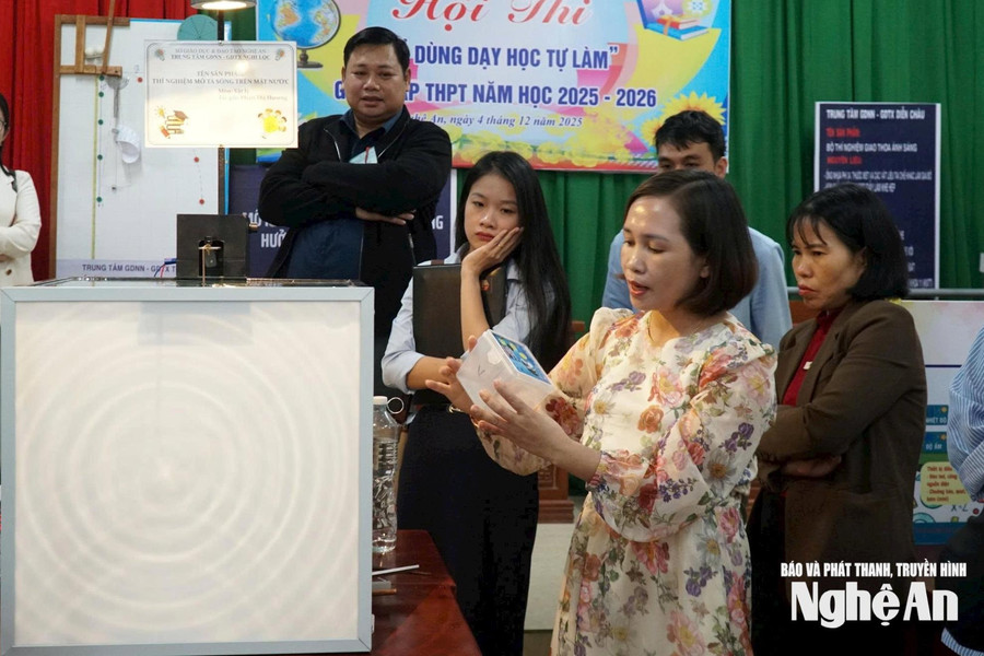 46 sản phẩm tham gia Hội thi đồ dùng dạy học tự làm GDTX cấp THPT