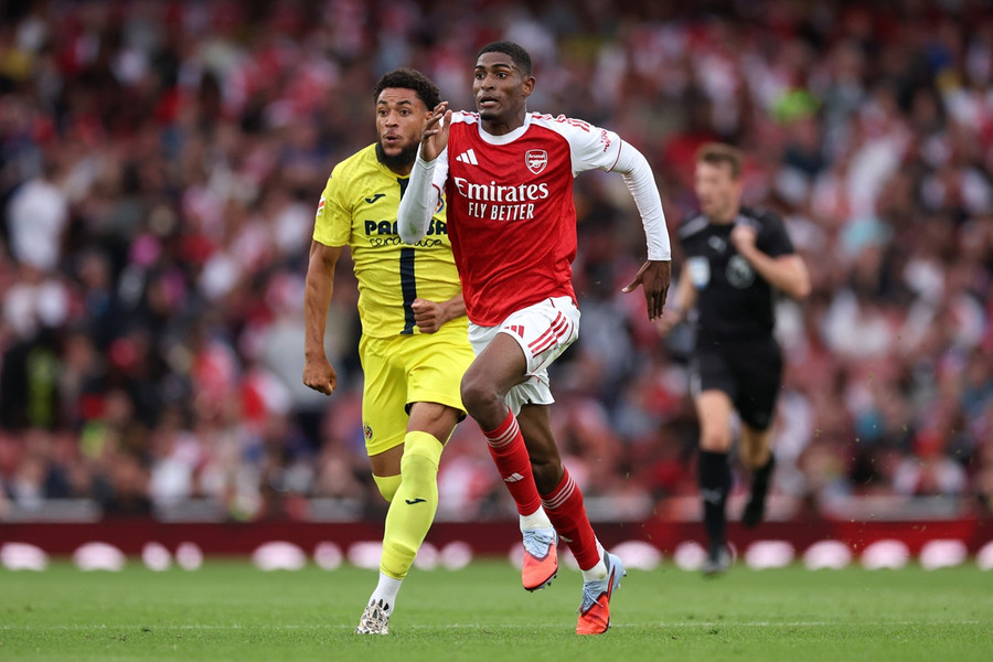 Cristhian Mosquera tỏa sáng: chiếc khiên mới của Arsenal