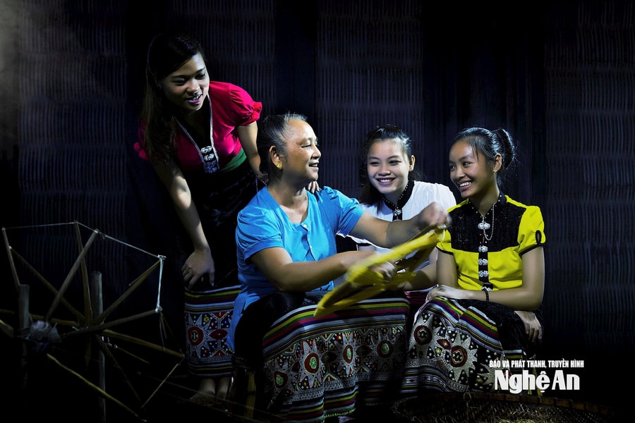 Hoa Tiến - Bản Thái cổ trong nhịp sống du lịch hôm nay