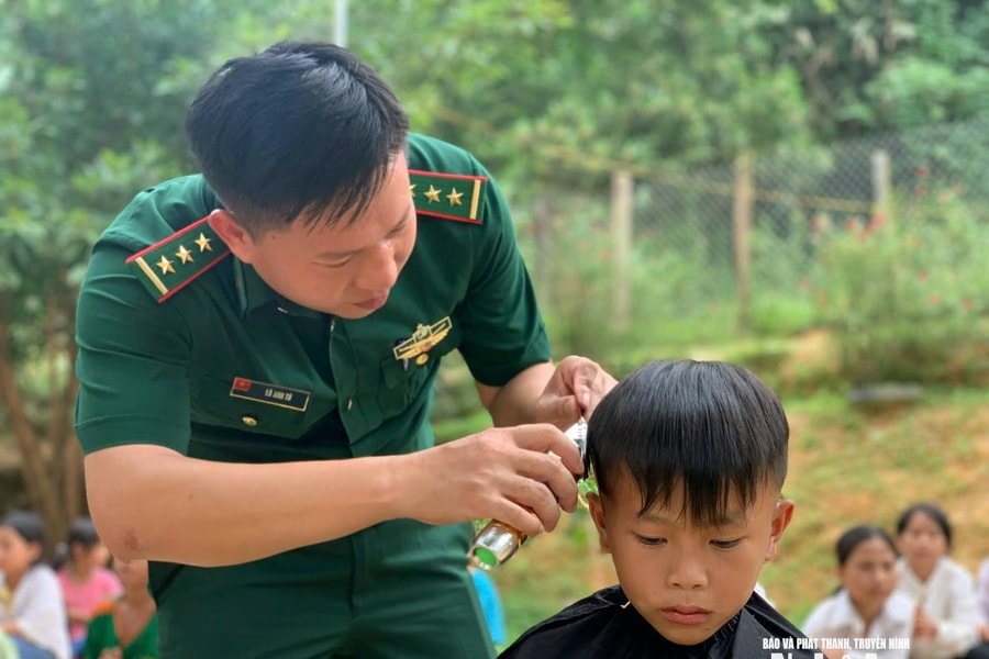 Người lính trẻ giữ bình yên nơi dải biên cương Nghệ An