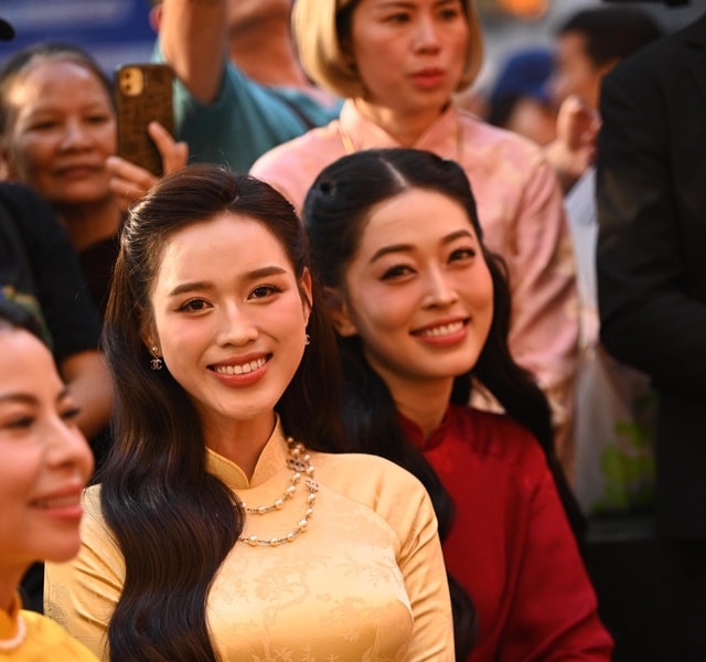 Phương Nga và Đỗ Hà vui vẻ hội ngộ, xóa tan tin đồn bất hòa