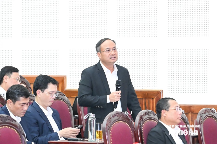 Giám đốc Sở Nội vụ Nghệ An lý giải nguyên nhân không đưa cán bộ cấp huyện trước đây vào chính sách hỗ trợ cho cán bộ về cơ sở