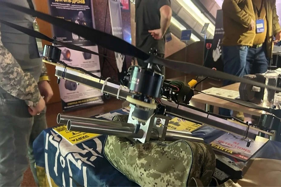 Ukraine dùng AI và shotgun trên drone để chặn UAV Nga