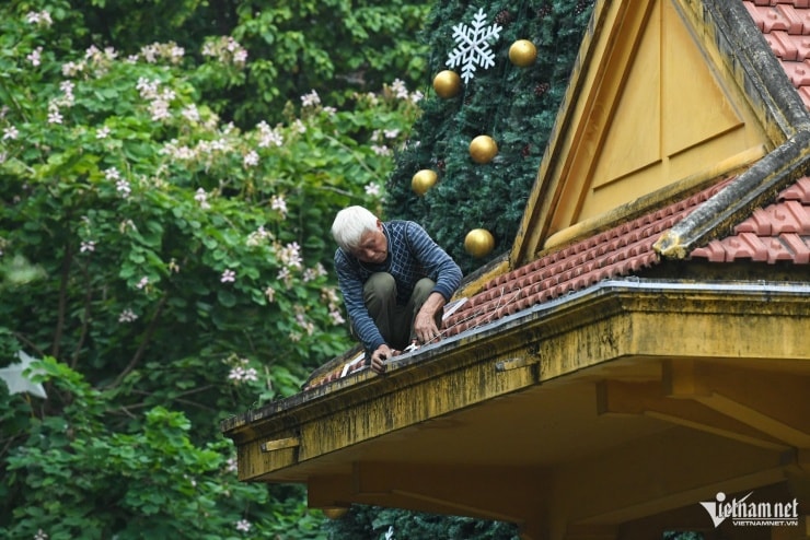 Hà Nội mùa Giáng sinh: dạo Nhà thờ Lớn, Cửa Bắc, Hàm Long