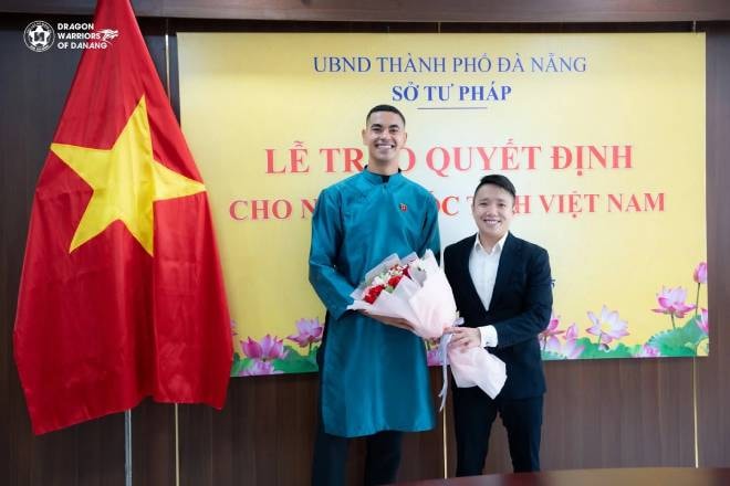 Gustavo nhận quốc tịch Việt Nam, lấy tên Đỗ Phi Long
