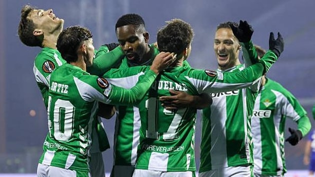 Betis thắng 3-1 trên sân Dinamo Zagreb, Antony ghi bàn