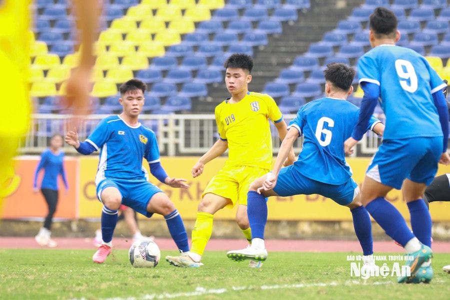U19 Sông Lam Nghệ An đụng độ đối thủ láng giềng ở vòng loại U19 Quốc gia 2026