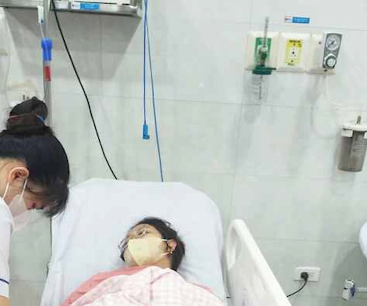 Nhiều ca nghi ngộ độc thực phẩm sau khi ăn bánh mì cùng một hệ thống cửa hàng