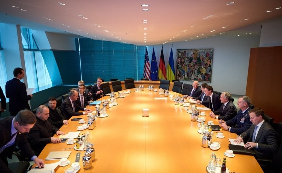 Hòa đàm Ukraine: Washington muốn Kiev nhượng bộ lãnh thổ, châu Âu tính phương án gửi quân