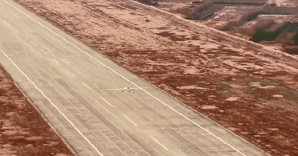 UAV tàng hình CH-7 thử nghiệm bay đầu tiên tại Trung Quốc