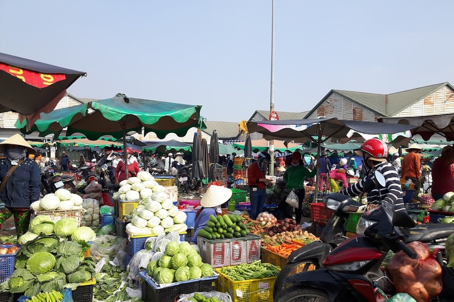 Giá ớt tại TP.HCM tăng vọt lên 160.000 đồng/kg, ngược chiều rau xanh