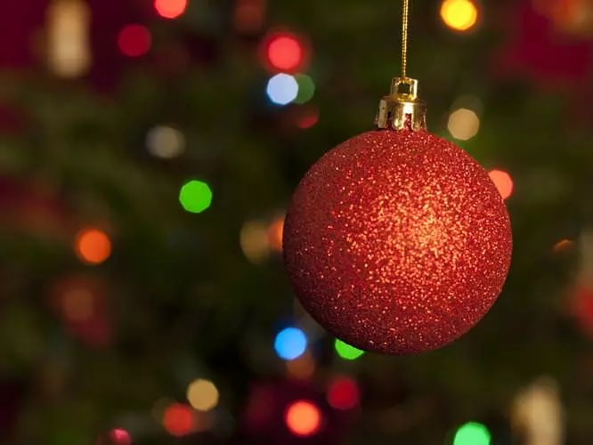 Bí quyết chụp ảnh trang trí Giáng sinh tạo hiệu ứng bokeh