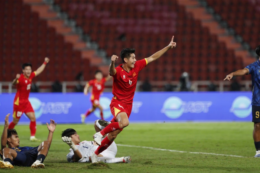 U22 Việt Nam vô địch SEA Games 33: Bước ngoặt từ một cú thay người