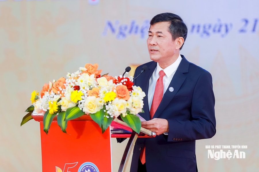 Phê chuẩn đồng chí Thái Văn Thành giữ chức Phó Chủ tịch UBND tỉnh Nghệ An