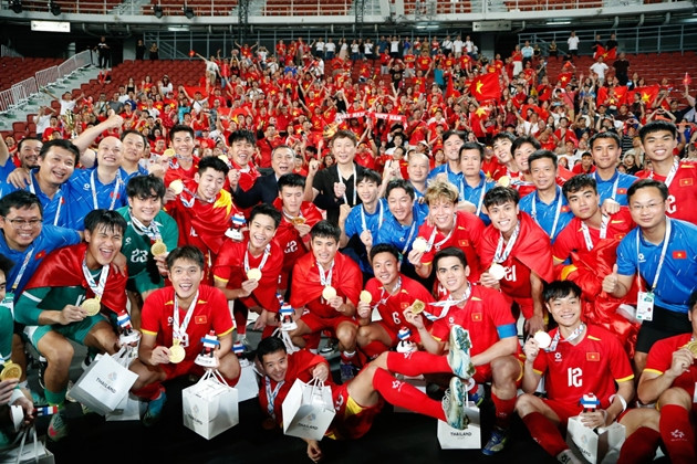 U22 Việt Nam ngược dòng 3-2 hạ Thái Lan, giành HCV SEA Games 33