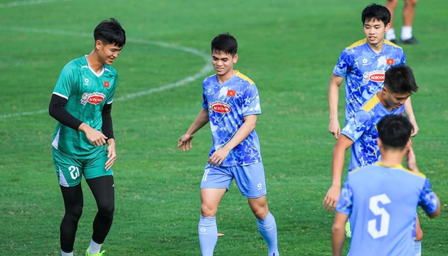 U23 Việt Nam đối mặt bảng tử thần, HLV Kim Sang-sik siết thể lực