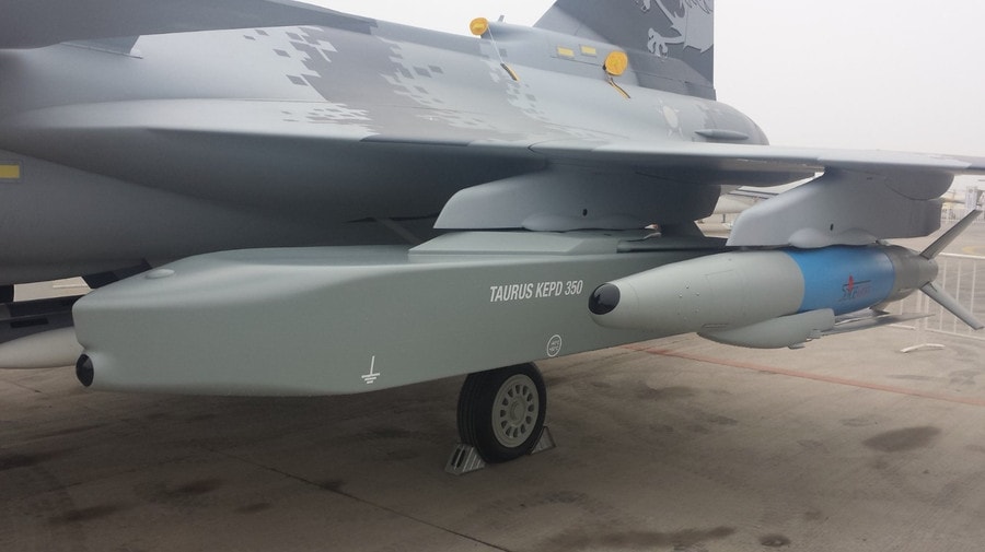Tiêm kích Gripen tăng sức tấn công tầm xa với tên lửa Taurus
