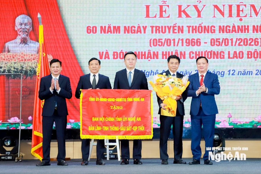 Ban Nội chính Tỉnh ủy Nghệ An kỷ niệm 60 năm ngày truyền thống ngành, đón nhận Huân chương Lao động hạng Ba