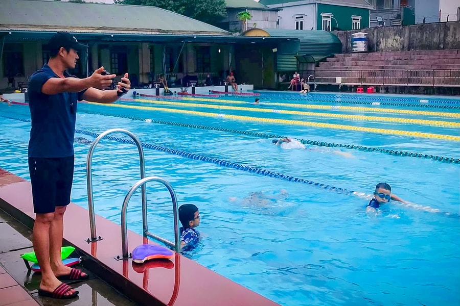 Khoảng 35,7% trẻ em tỉnh Nghệ An biết bơi