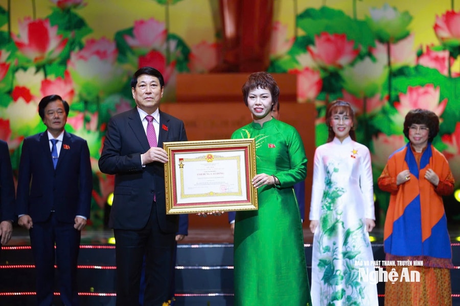 Tập đoàn ThaiBinh Seed vinh dự được phong tặng danh hiệu Anh hùng Lao động