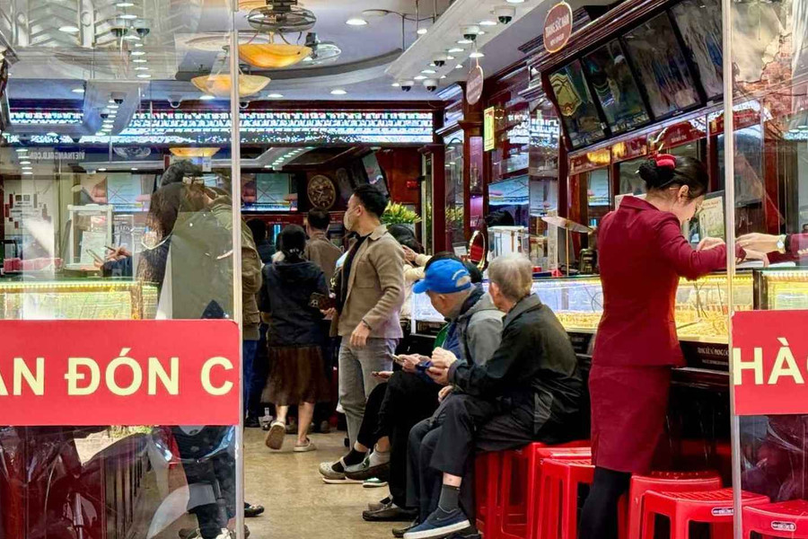 Nhìn lại 2025: Giá vàng trong nước và thế giới thay đổi ra sao?