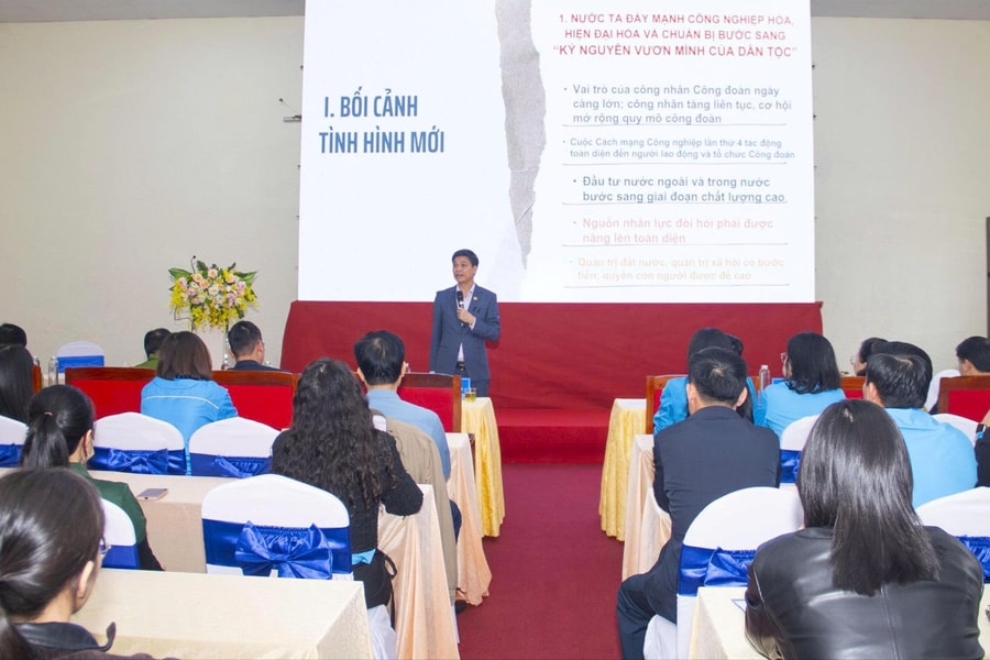 Nâng cao năng lực tuyên truyền cho cán bộ công đoàn Nghệ An