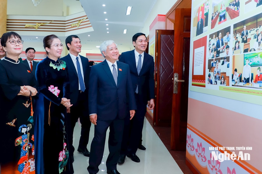 Gặp mặt kỷ niệm 80 năm Ngày Tổng tuyển cử đầu tiên bầu Quốc hội Việt Nam, tổng kết hoạt động Đoàn ĐBQH tỉnh Nghệ An khóa XV