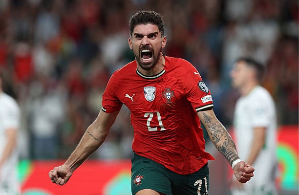 Liverpool chiêu mộ Ruben Neves: Khi lý trí gặp gỡ cảm xúc