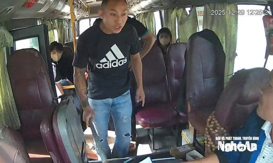 Công an vào cuộc vụ nhân viên xe buýt bị hành hung tại Quỳnh Lưu