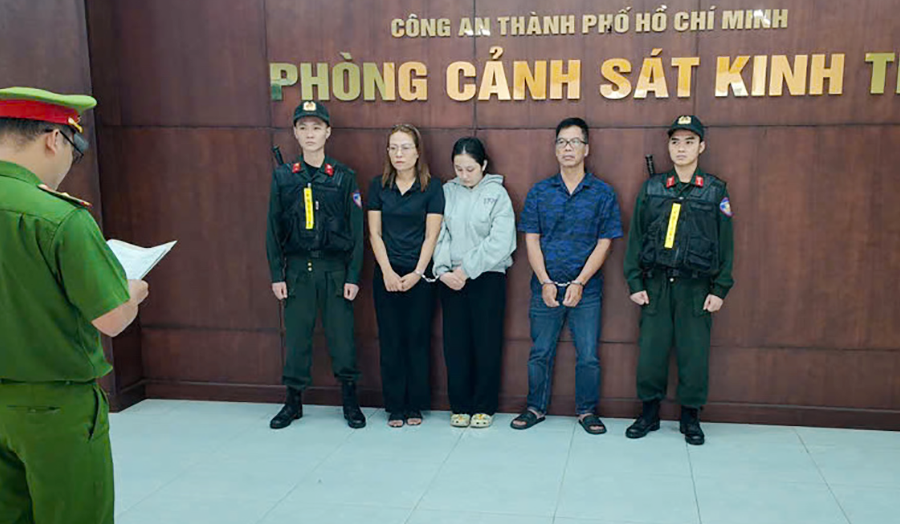 'Mánh khóe' của giám đốc 54 tuổi cầm đầu đường dây buôn lậu 45 tỷ đồng