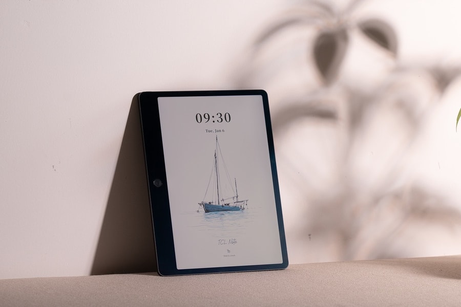 TCL ra mắt Note A1 NxtPaper thách thức Kindle Scribe Colorsoft