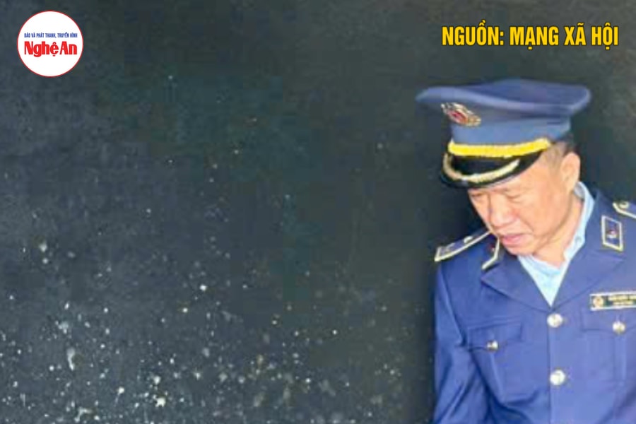 Đột kích lò mỡ bẩn tại Hà Tĩnh, kinh hoàng phát hiện hơn 320kg thực phẩm biến chất