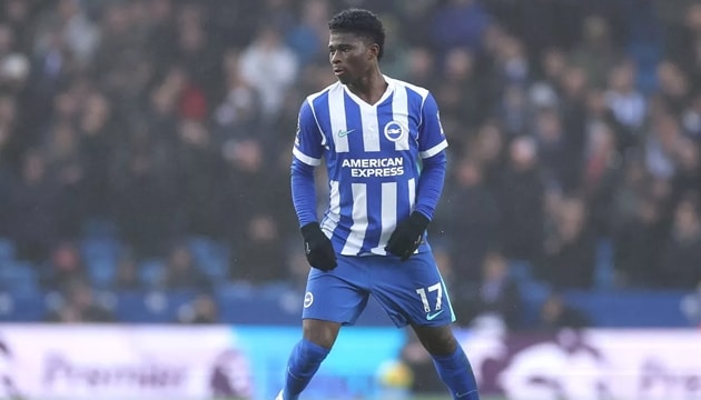 MU tạm hoãn thương vụ Carlos Baleba: Tầm nhìn dài hạn của Ruben Amorim tại Old Trafford