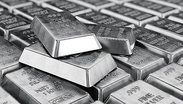 Giá bạc hôm nay 4/1 giảm đồng loạt: Thị trường trong nước lùi về mốc 2,82 triệu đồng/lượng