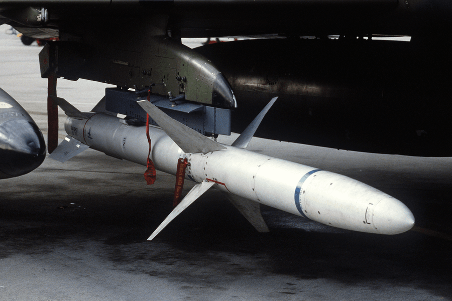 Tin quân sự 4.1: UAV Ukraine dần thay thế tên lửa Mỹ và bước tiến của thiết giáp Đức
