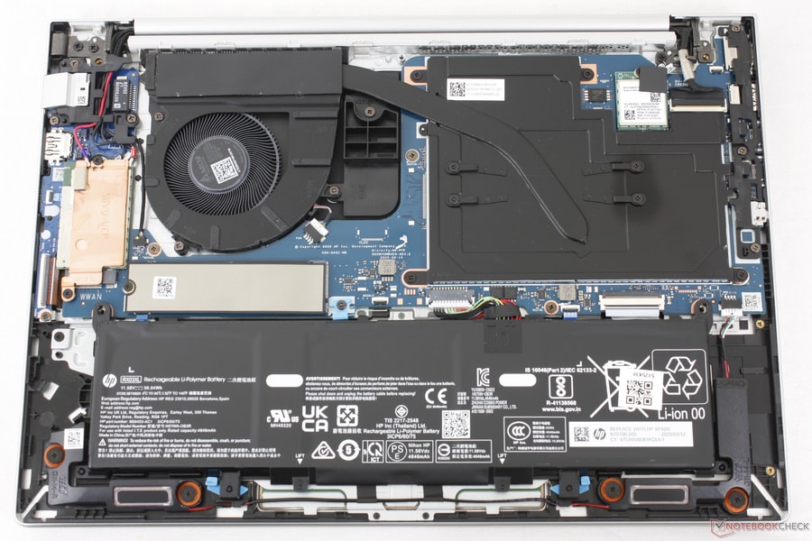 HP EliteBook 6 G1q 14: Pin bền bỉ gần 16 giờ nhờ công nghệ Qualcomm ARM