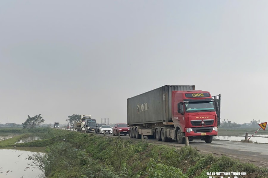 Đường nối Nghệ An - Hà Tĩnh (ĐT.542C) xuống cấp nghiêm trọng: Người dân mong sớm nâng cấp