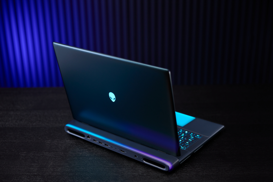 Alienware 18 Area-51 ra mắt: Laptop gaming mạnh nhất lịch sử Alienware với RTX 50-series