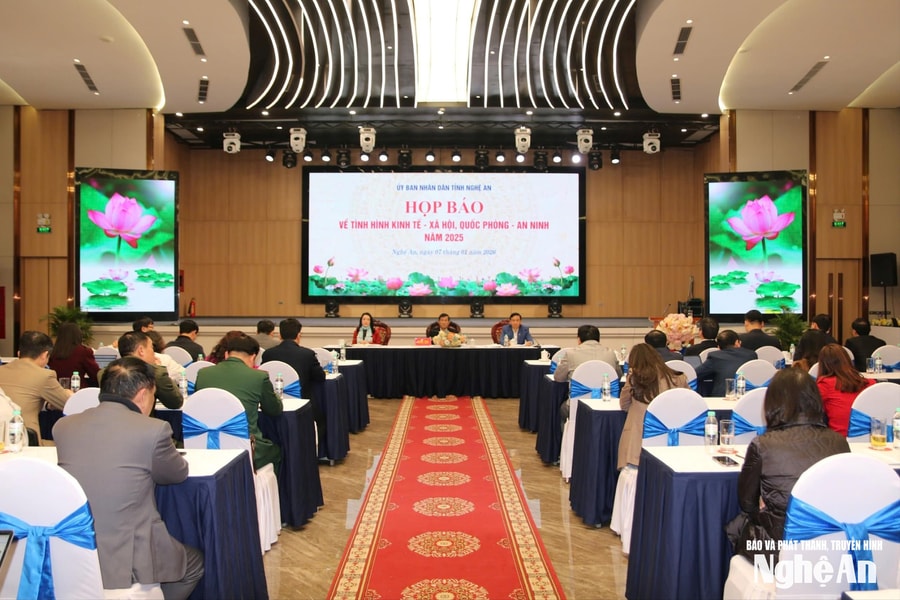 Nghệ An họp báo về tình hình kinh tế - xã hội, quốc phòng an ninh năm 2025