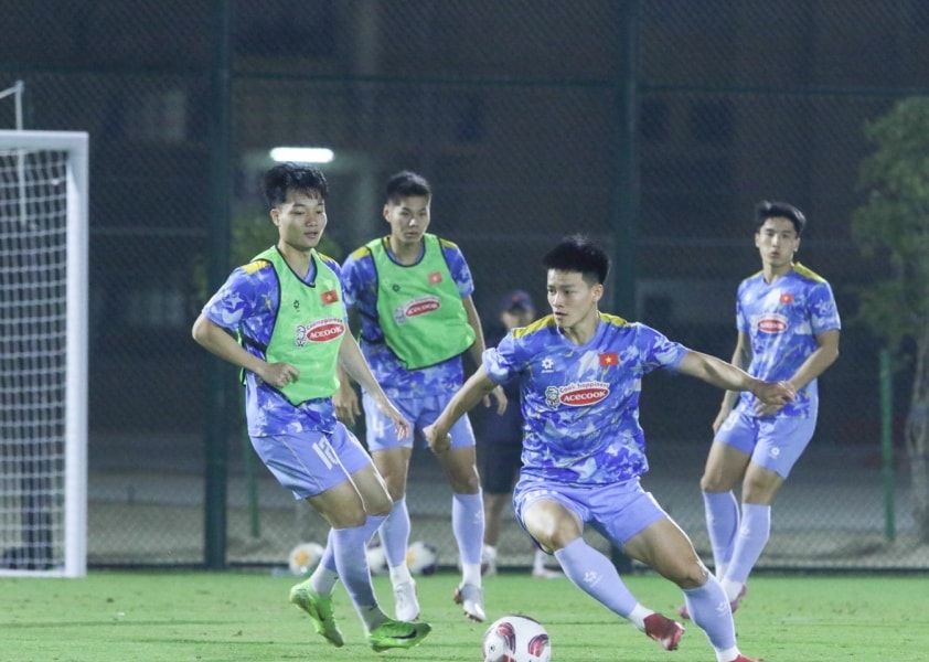 U23 Việt Nam đón tin vui: Nguyễn Thanh Nhàn sẵn sàng ra sân đấu U23 Kyrgyzstan