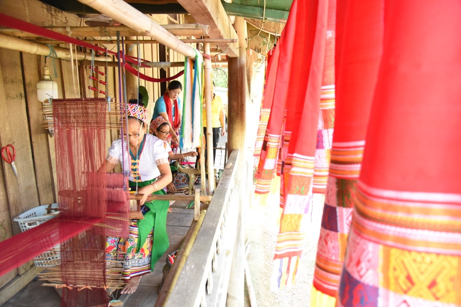 Cơ hội để thổ cẩm Nghệ An vươn xa