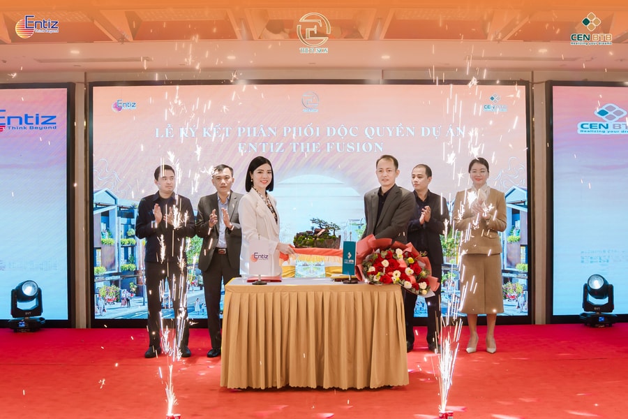 Lễ ký kết phân phối độc quyền dự án Entiz The Fusion giữa Entiz Group và Cen Bắc Trung Bộ