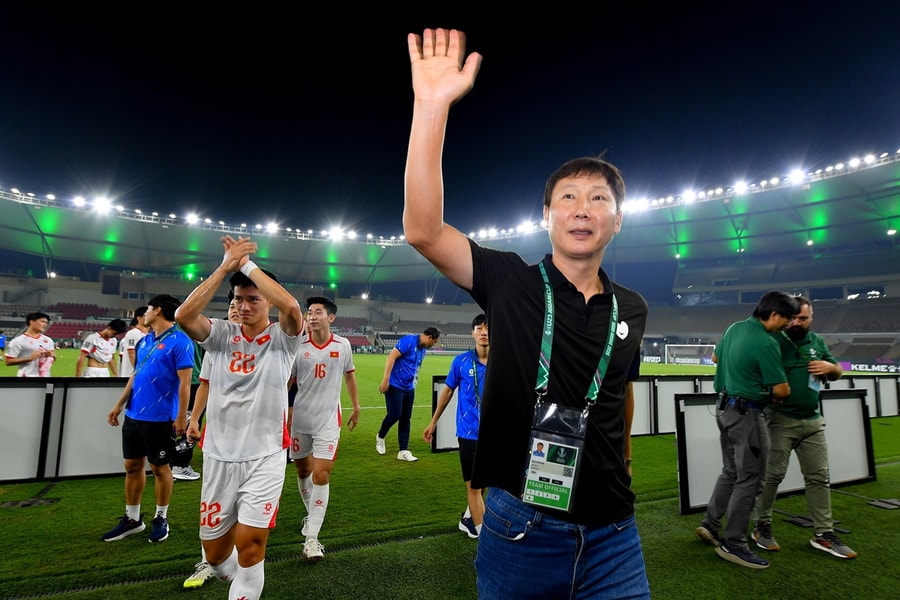 Kỷ lục vô tiền khoáng hậu: HLV Kim Sang Sik thắng tuyệt đối 14 trận cùng U23 Việt Nam