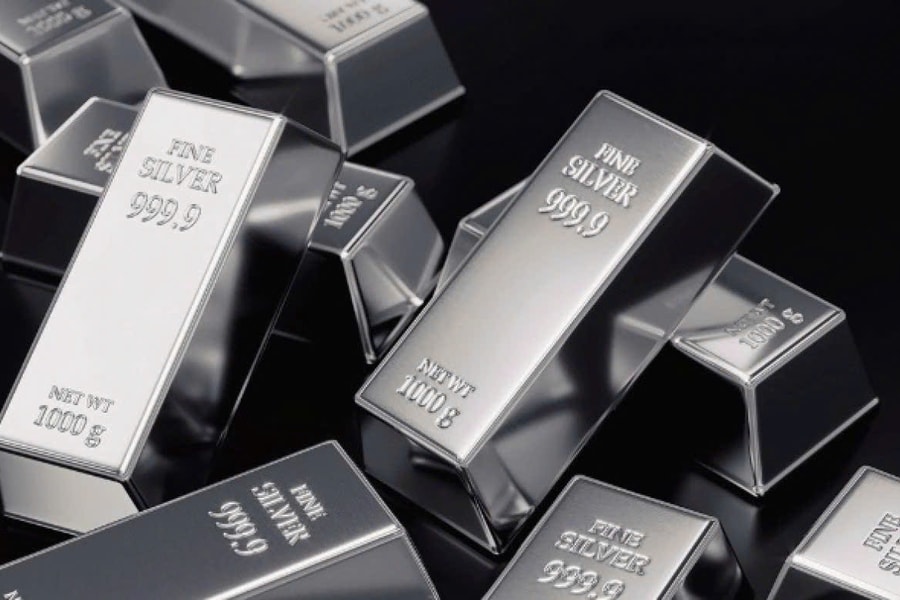 Giá bạc ngày 13/1 tăng mạnh: Thị trường thế giới bứt phá lên 83,41 USD/ounce