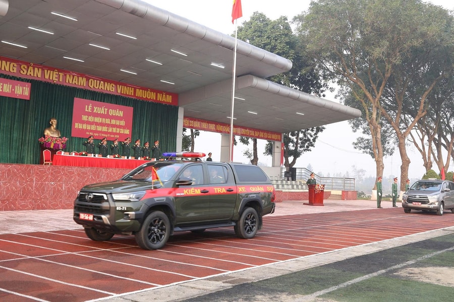 Lễ xuất quân 121 phương tiện đưa, đón hơn 1.400 đại biểu dự Đại hội Đảng