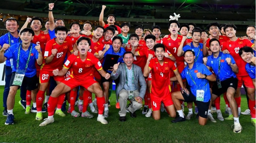 Báo Nhật ngả mũ trước U23 Việt Nam: Kẻ ngáng chân vĩ đại tại giải châu Á